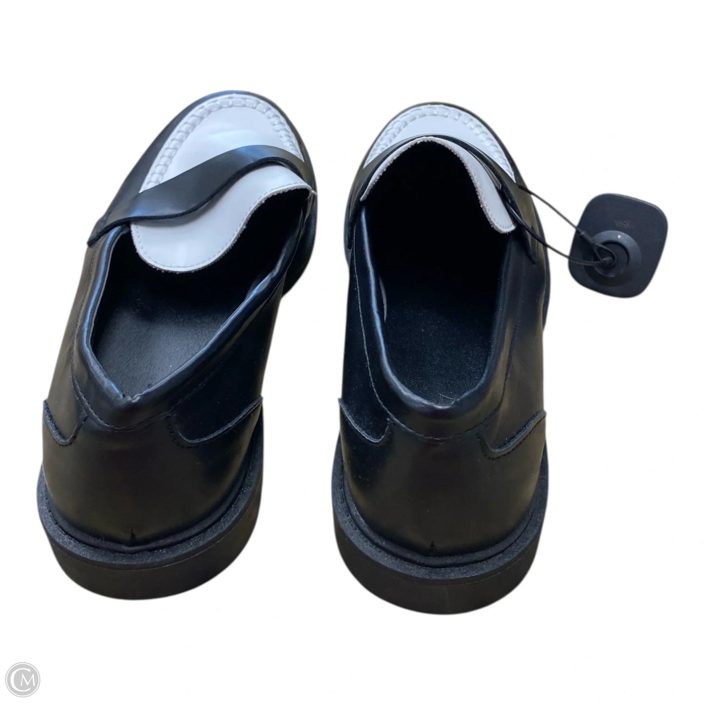 Shoes Flats By Old Navy In Black & White, Size: 9.5