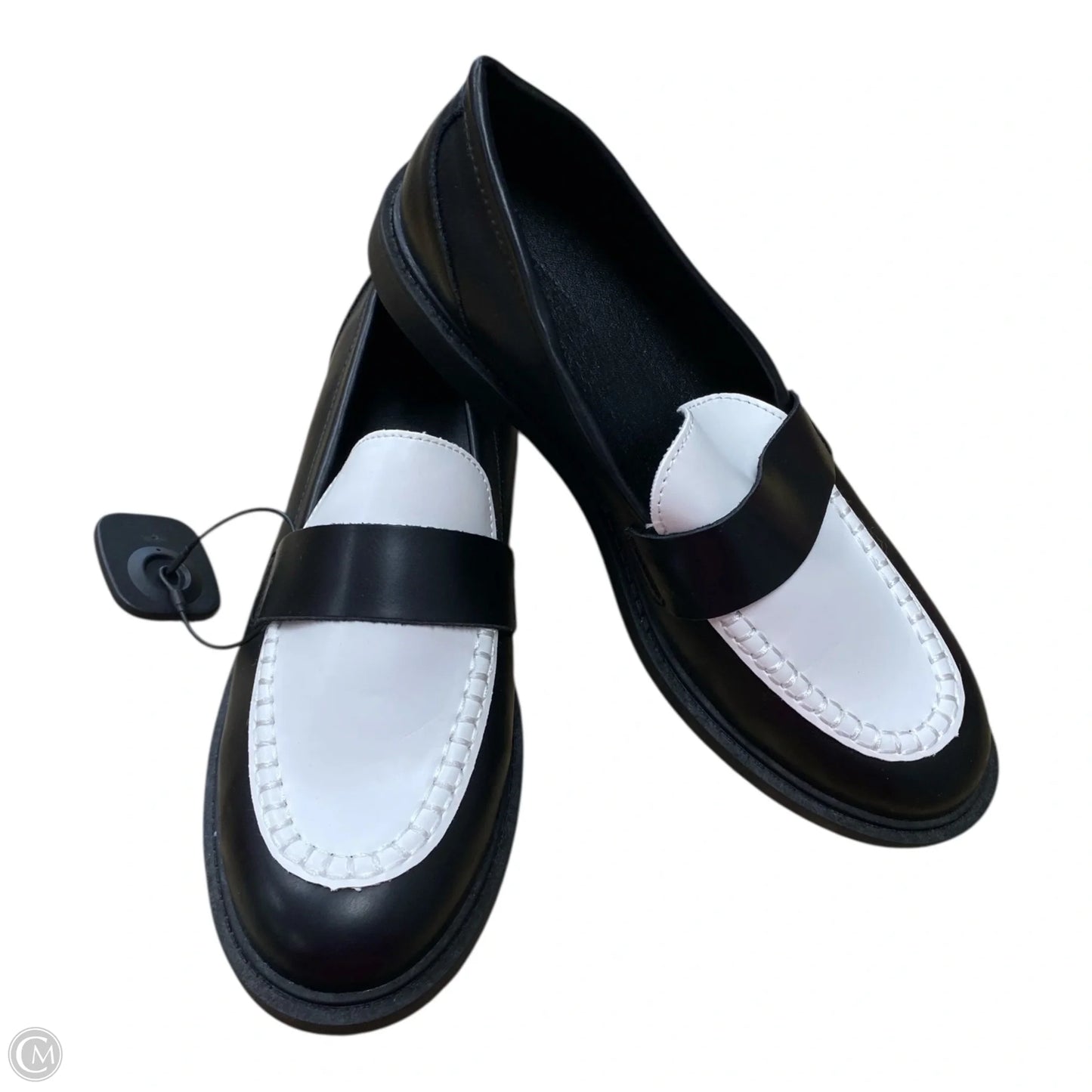 Shoes Flats By Old Navy In Black & White, Size: 9.5
