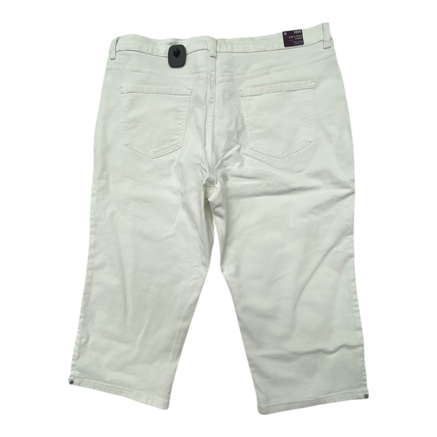 Capris By Gloria Vanderbilt In White, Size: 16