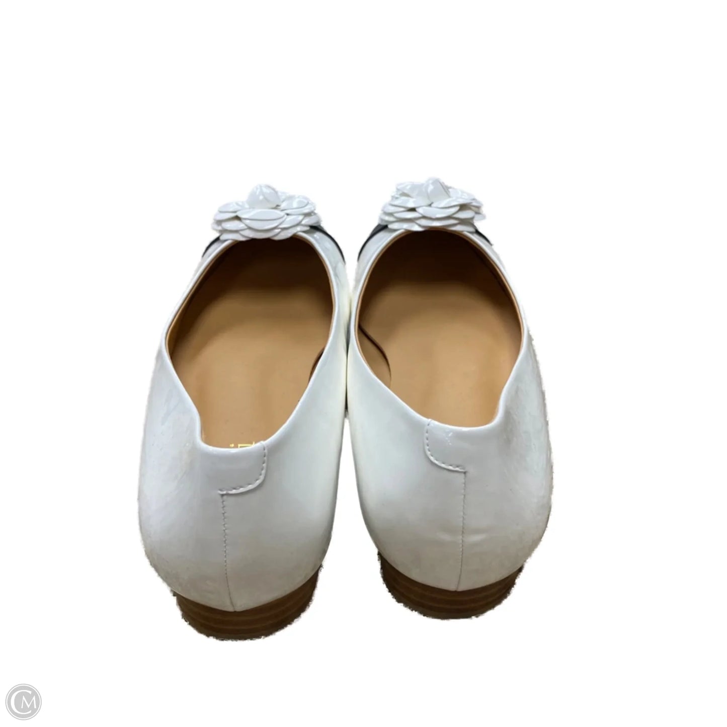 Shoes Flats By Cmc In White, Size: 9.5