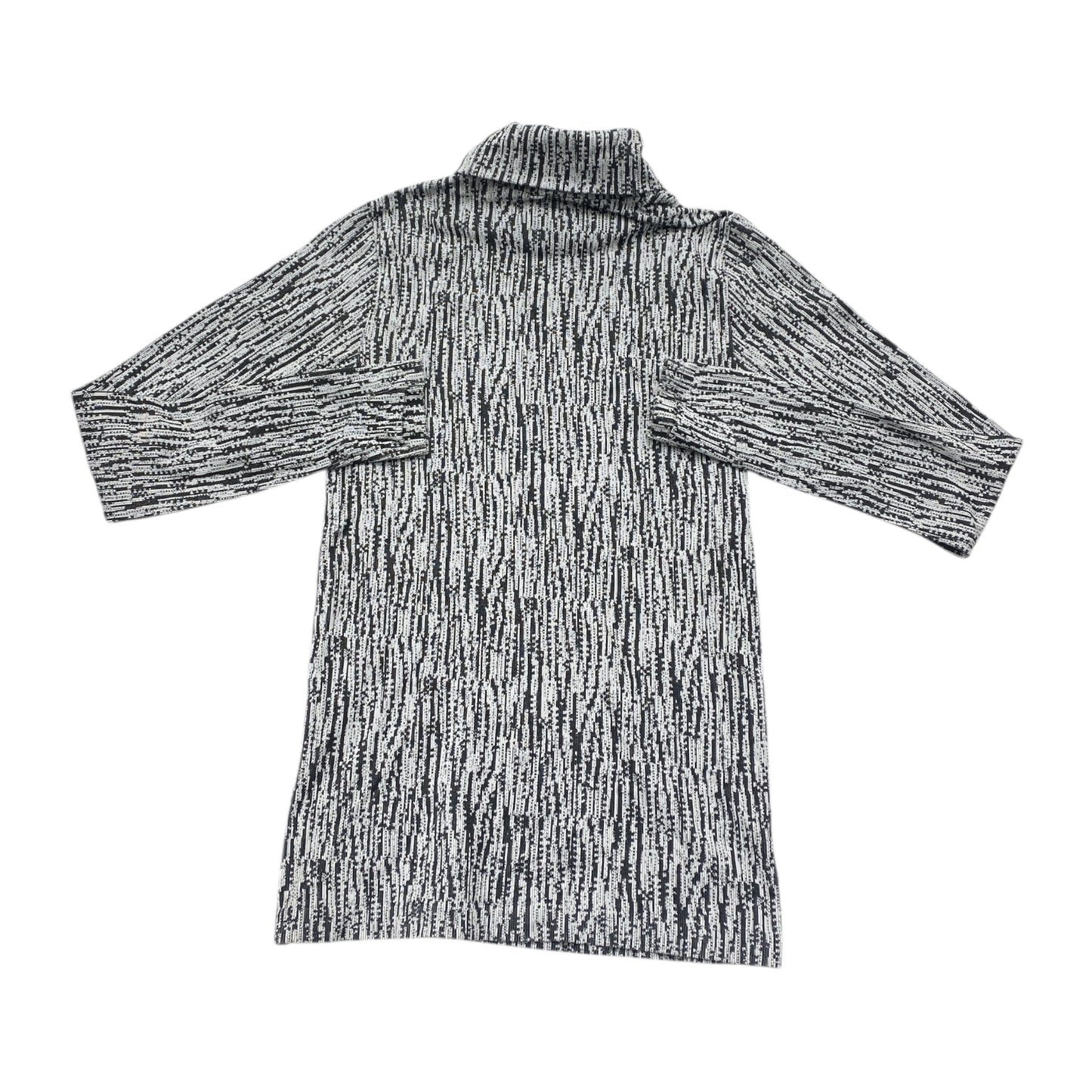 Athletic Top Ls Collar By Athleta In Black & White, Size:S