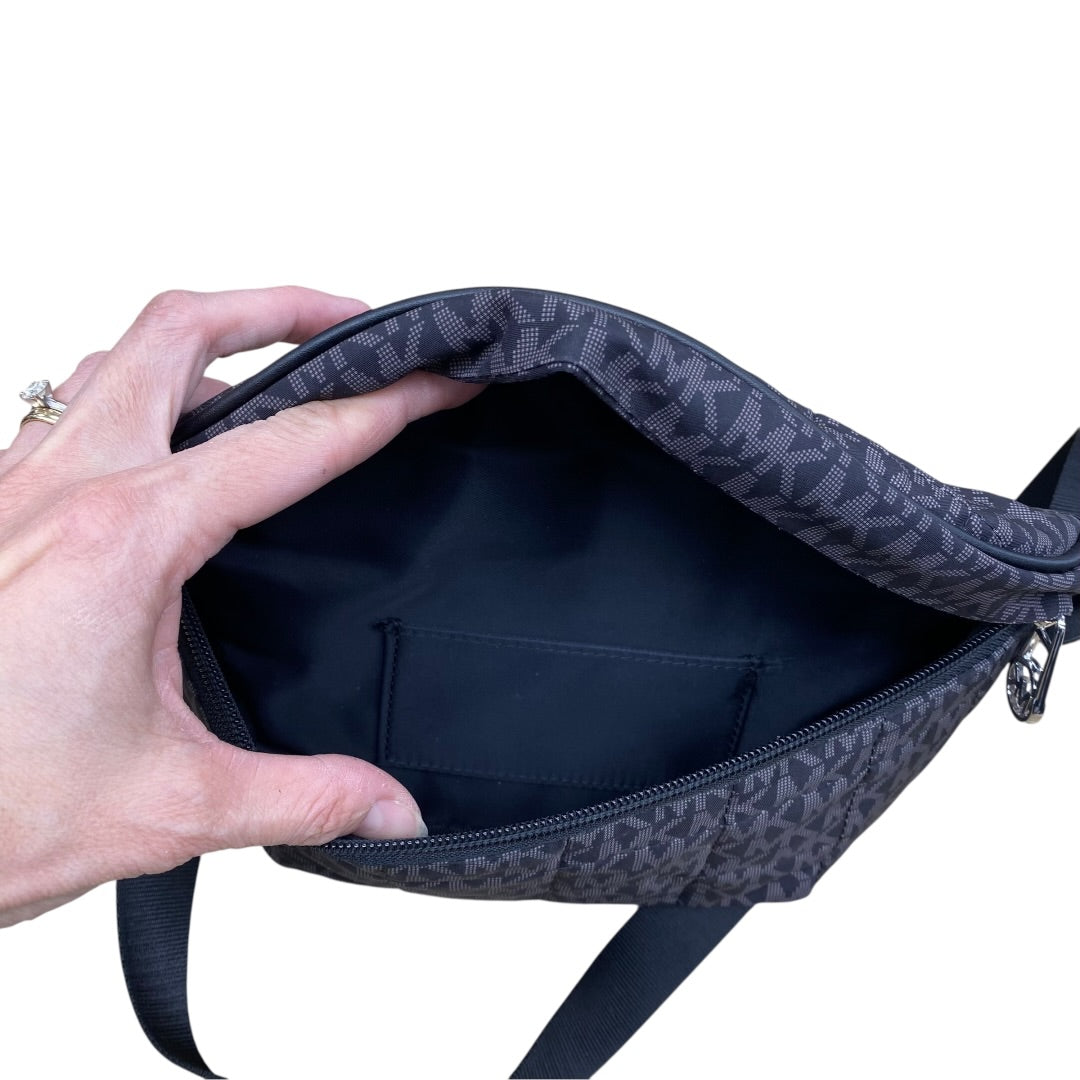 Belt Bag Designer By Michael Kors In Black & Grey, Size:Small