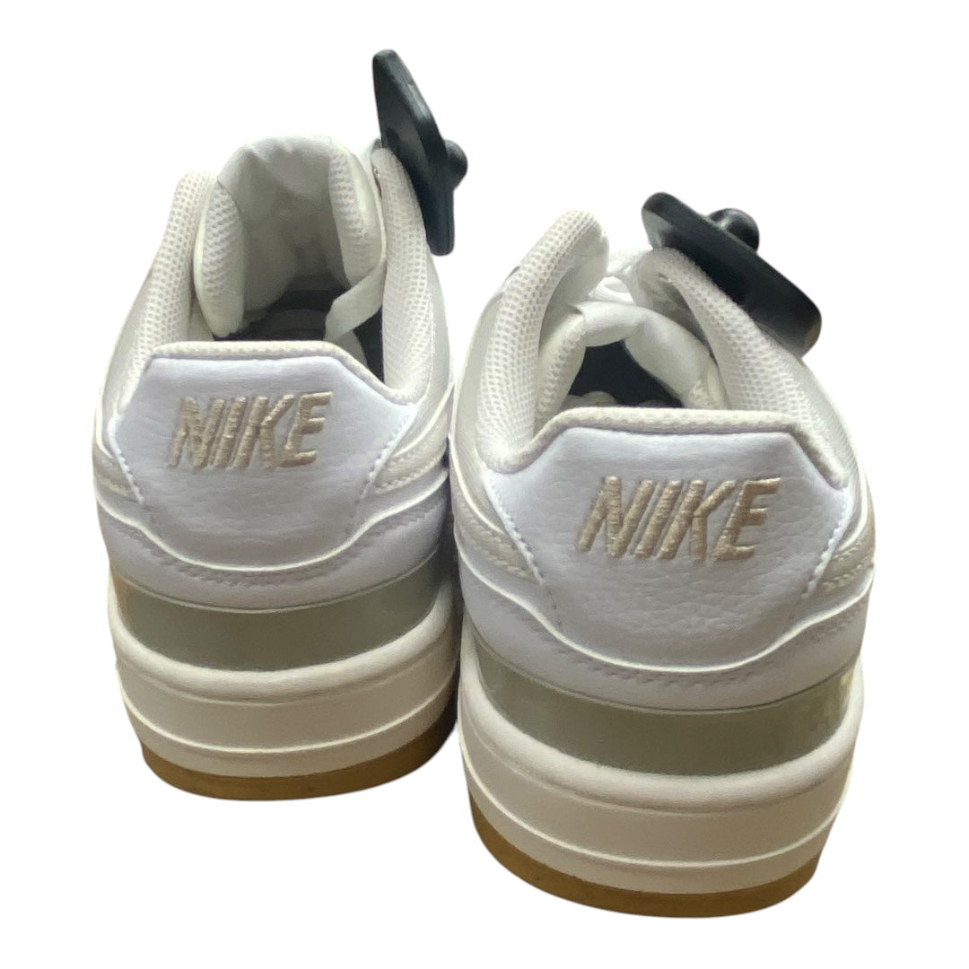 Shoes Athletic By Nike In Cream, Size:9.5