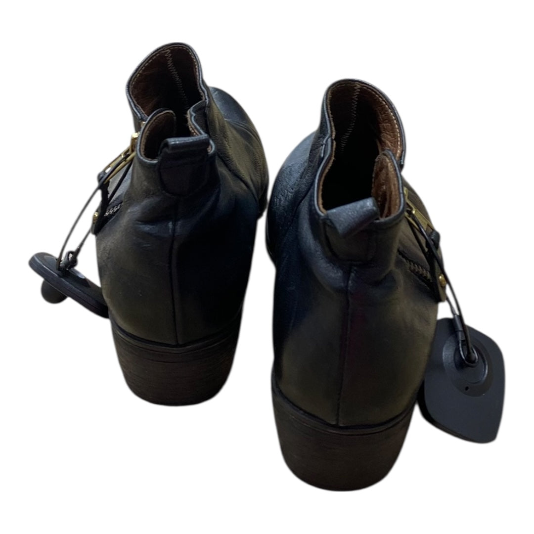 Boots Ankle Heels By Eric Michael London In Black, Size:6.5
