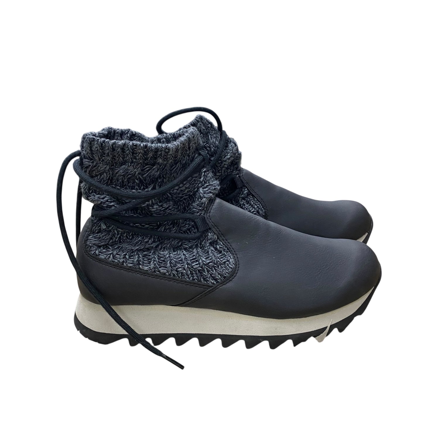 Boots Ankle Flats By Merrell In Black & White, Size:9.5