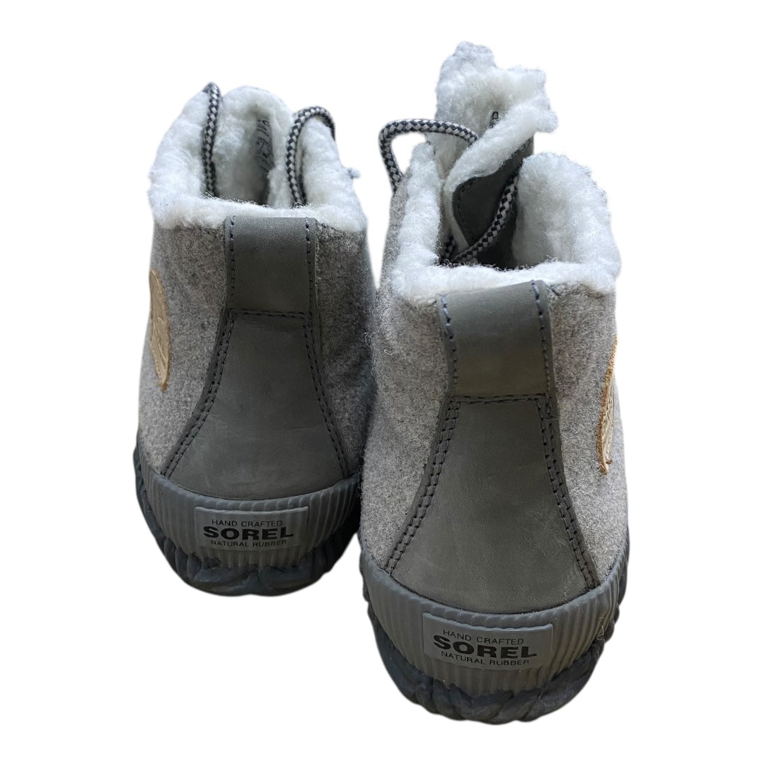 Boots Designer By Sorel In Grey & White, Size:8