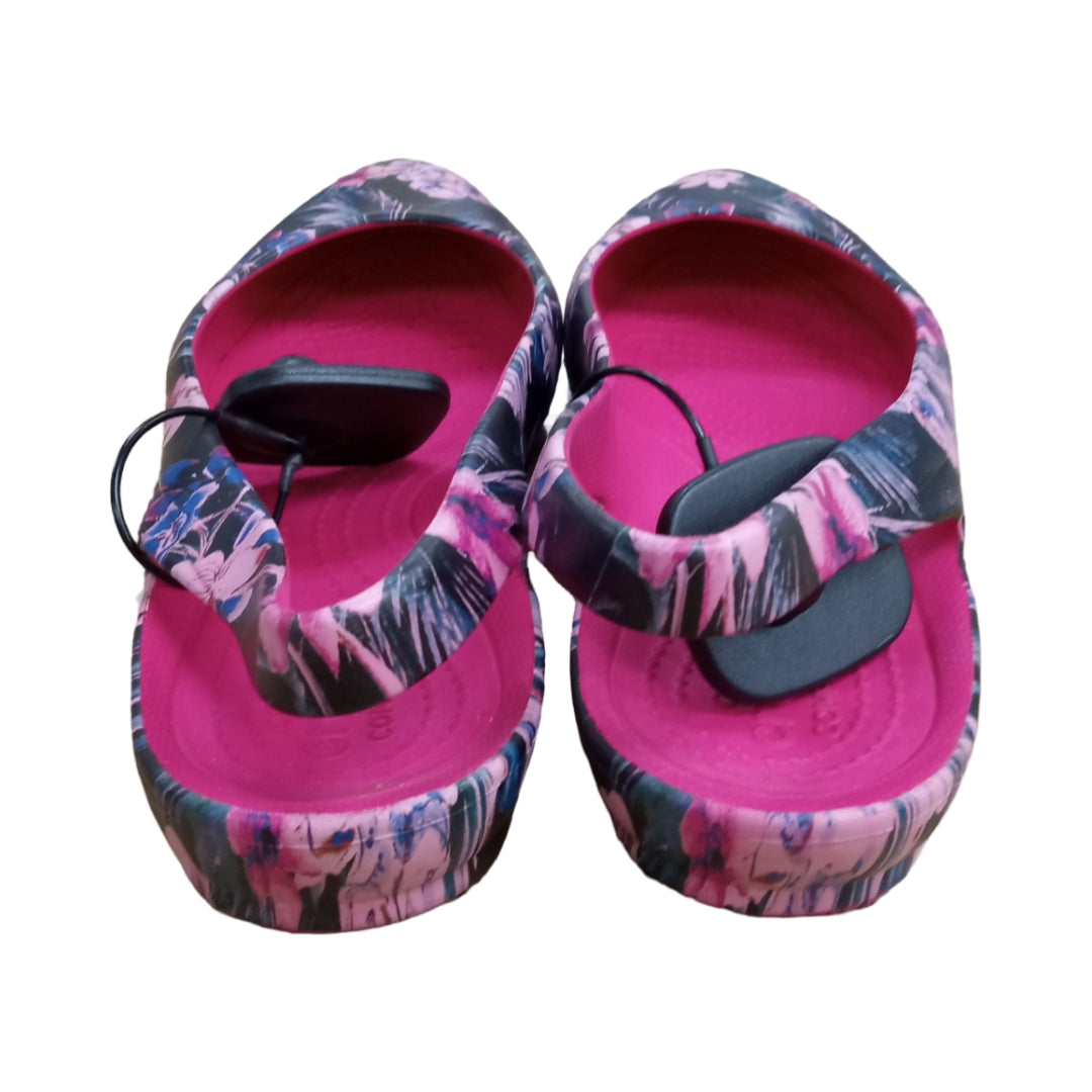 Shoes Flats By Crocs In Floral Print, Size:9