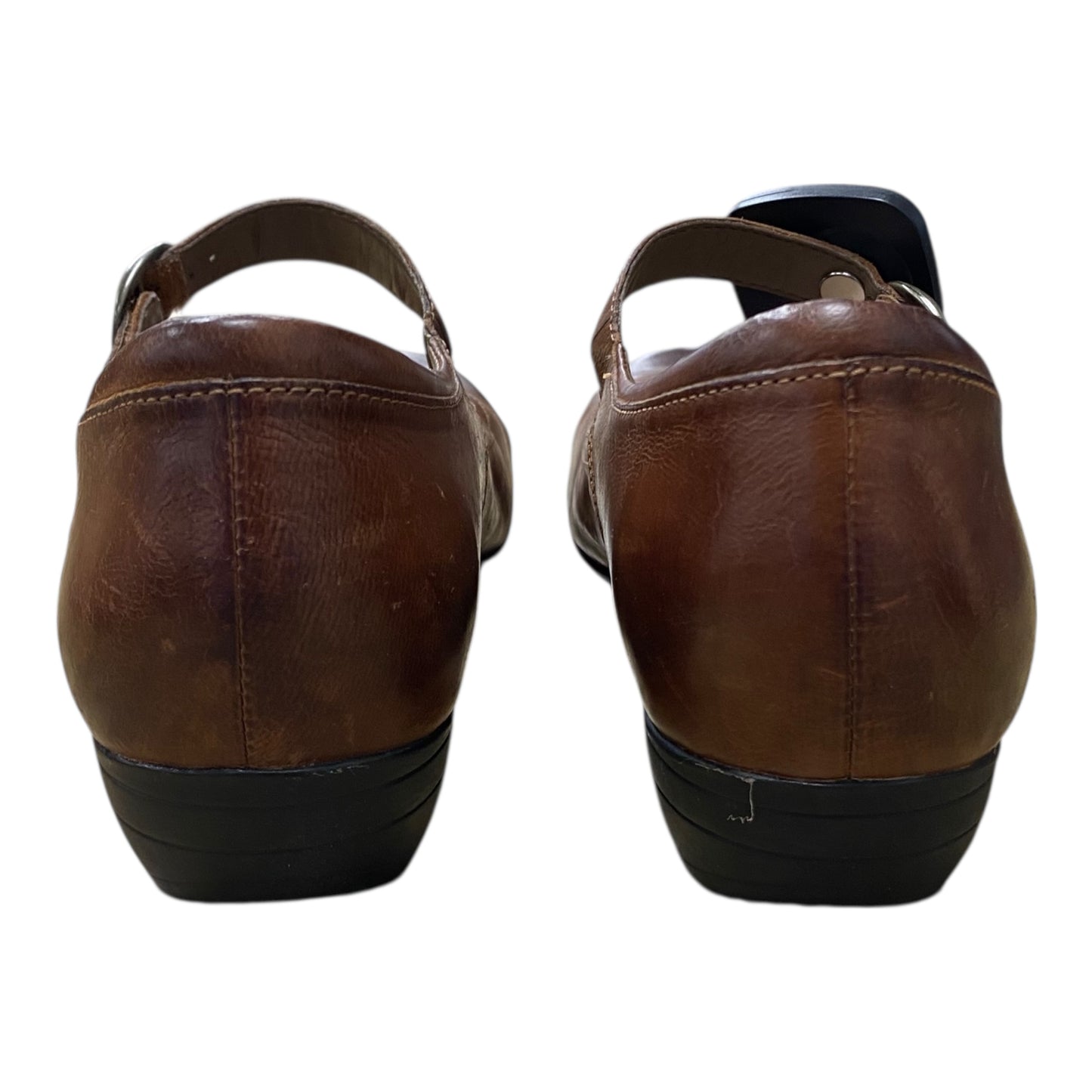 Shoes Flats By Dansko In Brown, Size:8.5