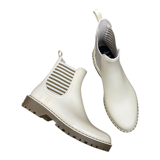 Boots Ankle Flats By Cmb In Cream, Size:7.5