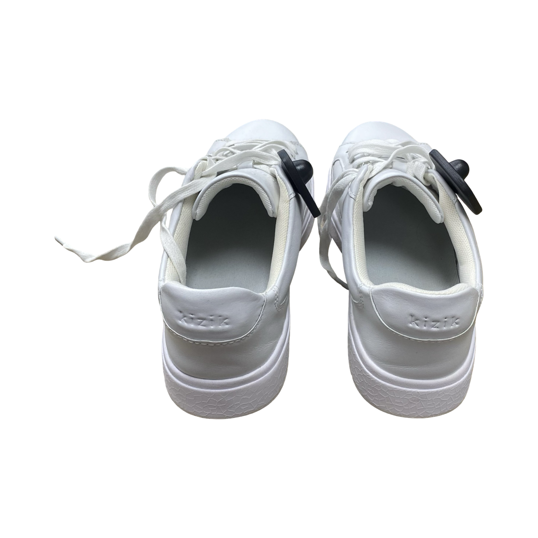 Shoes Sneakers By Cmc In White, Size:9.5