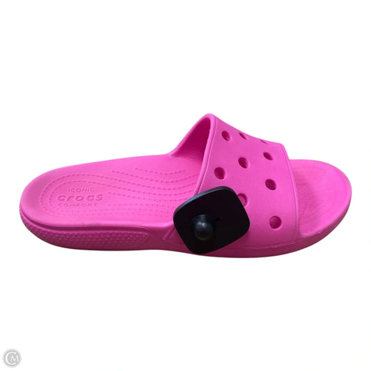 Sandals Flats By Crocs In Pink, Size: 10
