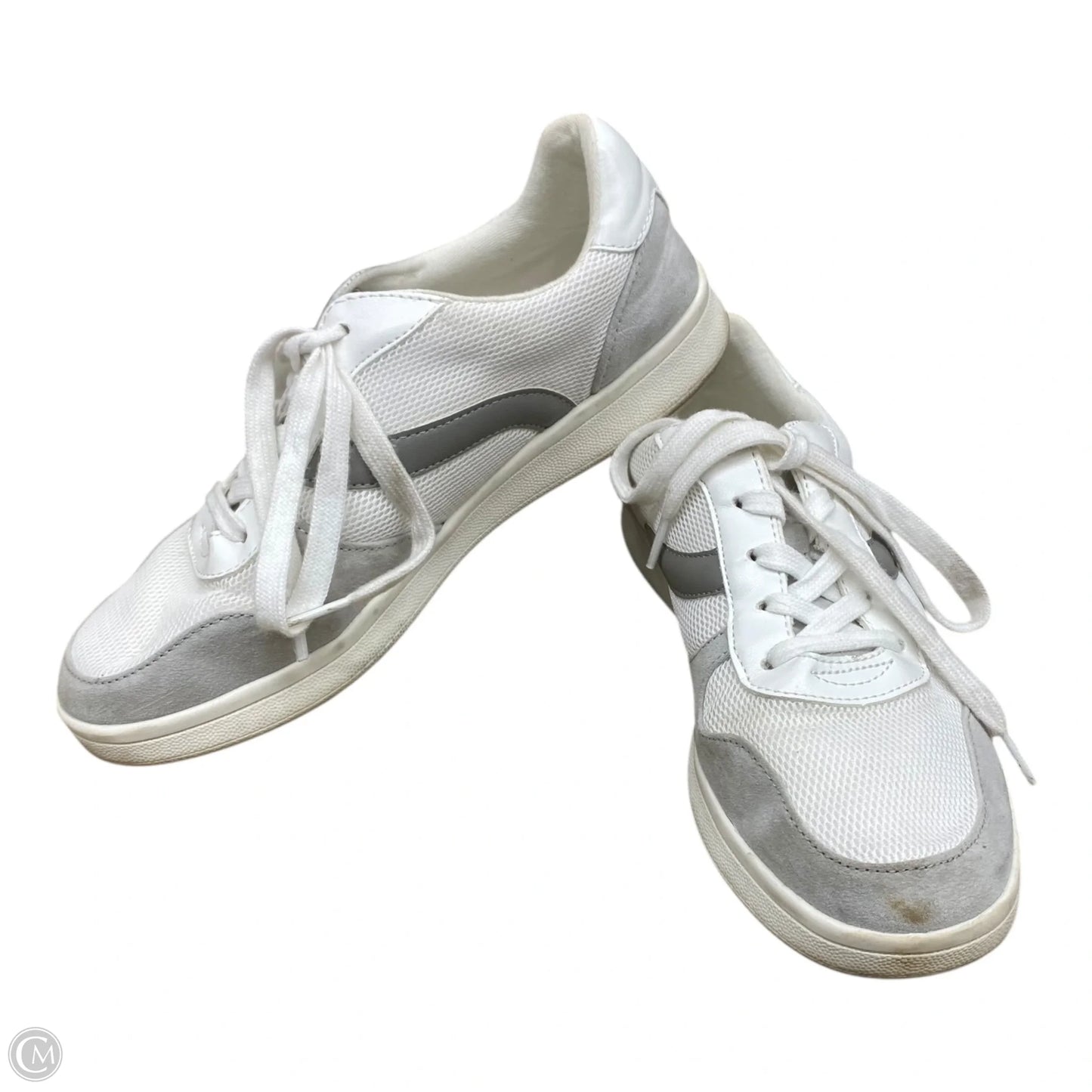 Shoes Sneakers By Old Navy In Grey & White, Size: 8