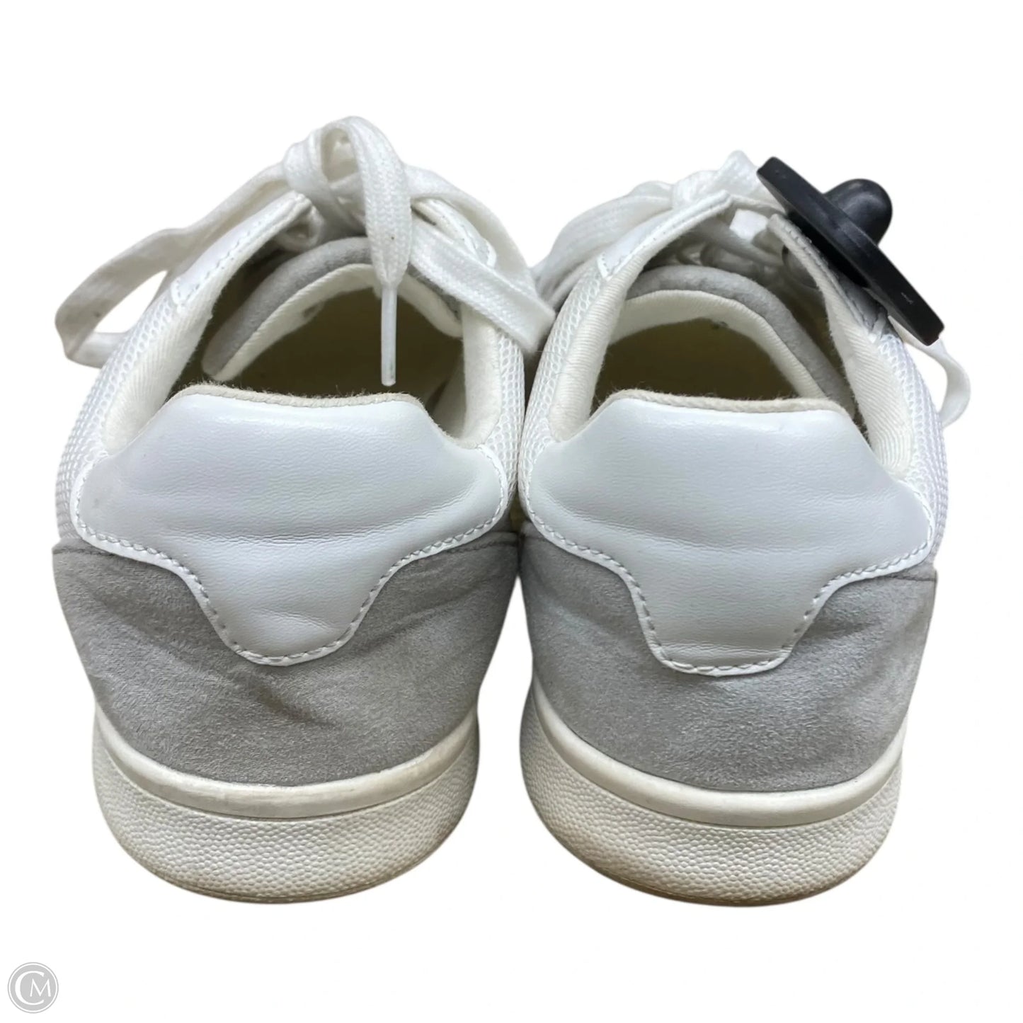 Shoes Sneakers By Old Navy In Grey & White, Size: 8