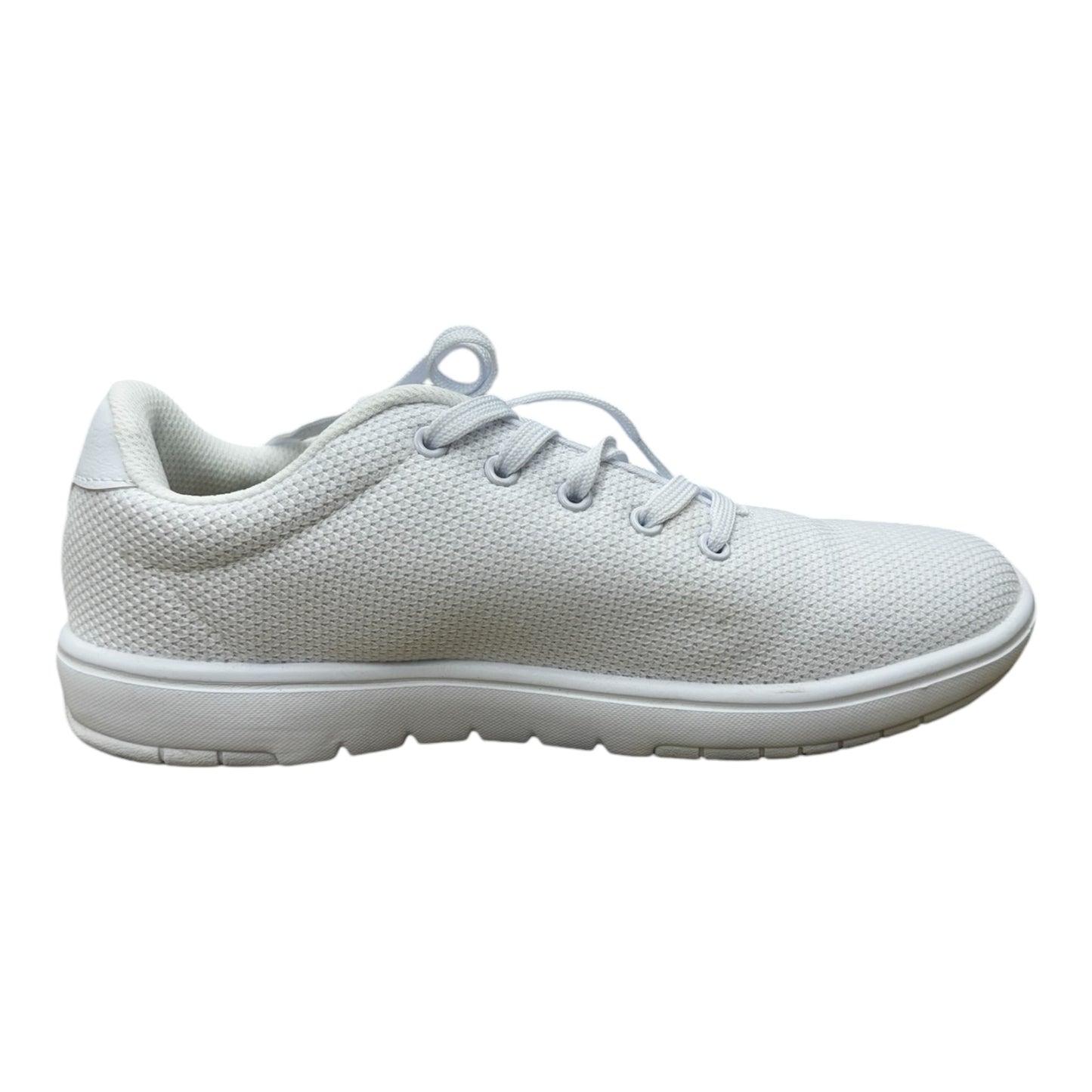 Shoes Athletic By Cmc In White, Size: 8