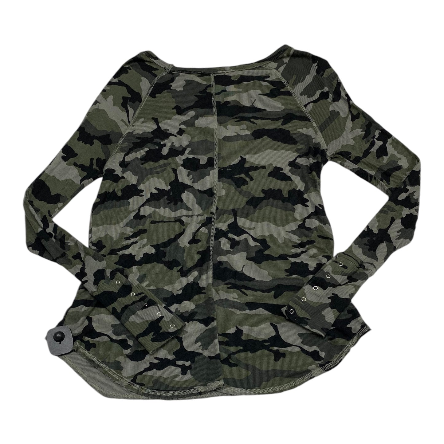 Top Long Sleeve By Evereve In Camouflage Print, Size: S