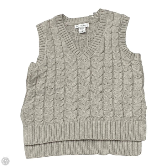 Vest Sweater By Cupcakes And Cashmere In Grey, Size: Xs