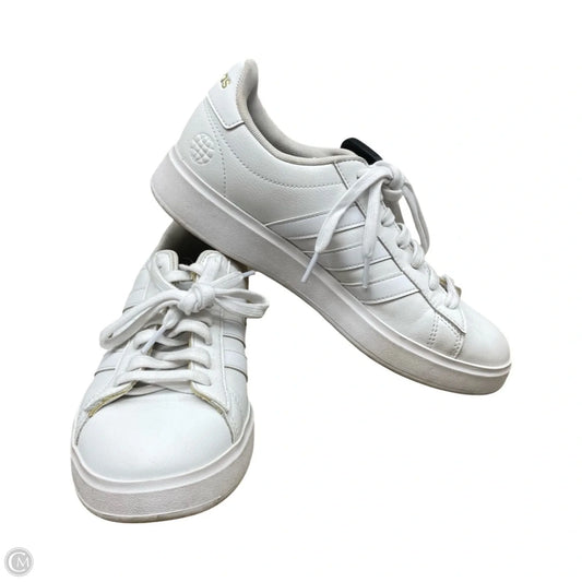 Shoes Sneakers By Adidas In White, Size: 8