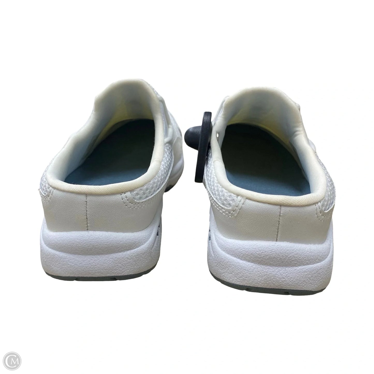 Shoes Flats By Easy Spirit In White, Size: 6