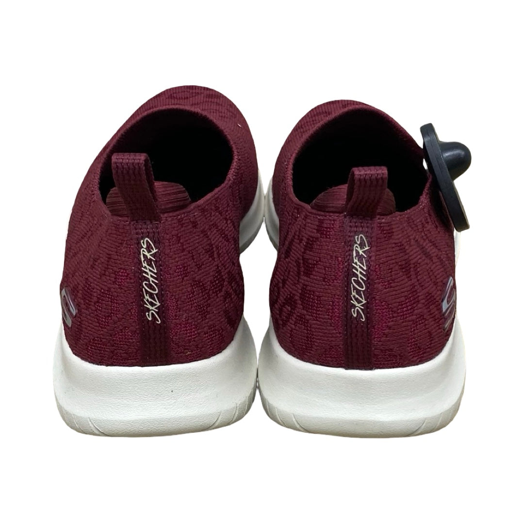 Shoes Sneakers By Skechers In Maroon, Size:7.5