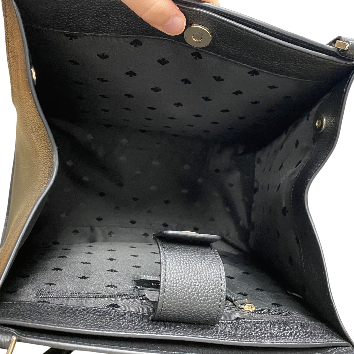 Handbag Designer By Kate Spade In Black, Size:Medium
