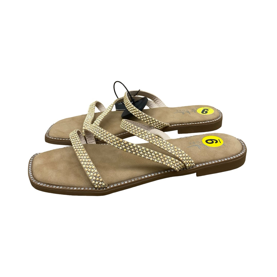 Sandals Flats By Nicole In Tan, Size:9