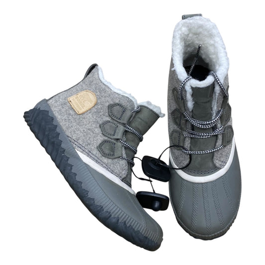 Boots Designer By Sorel In Grey & White, Size:8