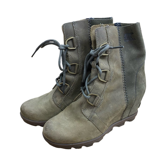 Boots Designer By Sorel In Green, Size:8