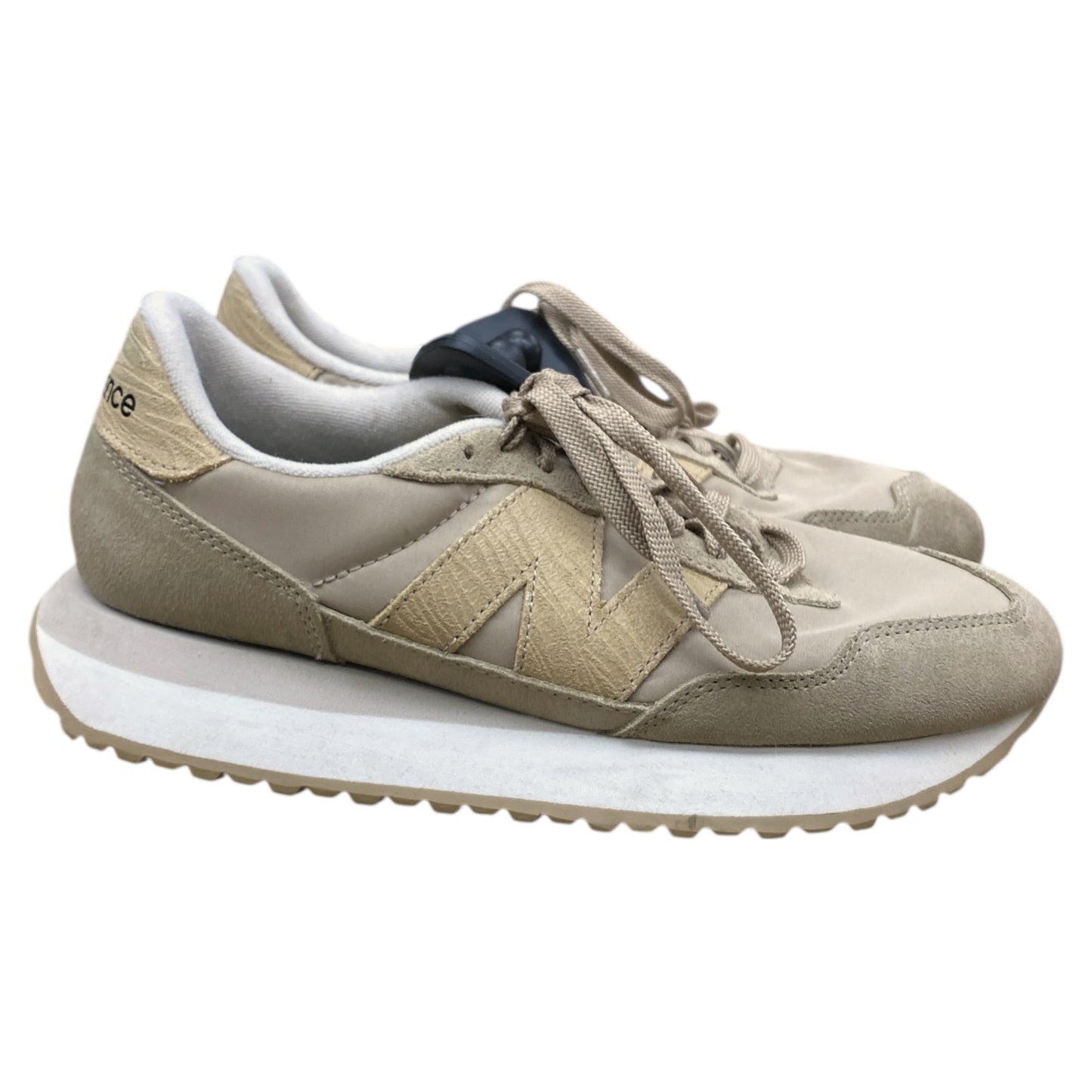 Shoes Athletic By New Balance In Beige, Size:9