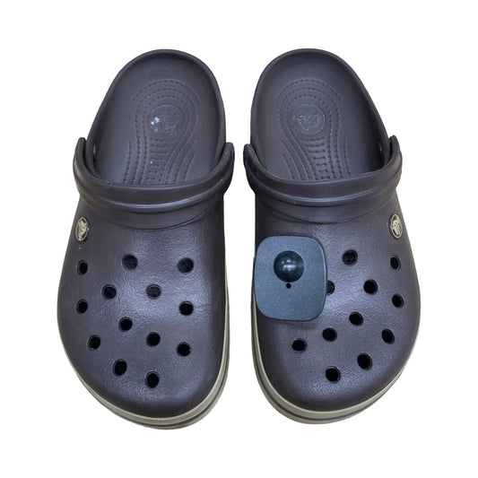 Sandals Flats By Crocs In Brown, Size:8