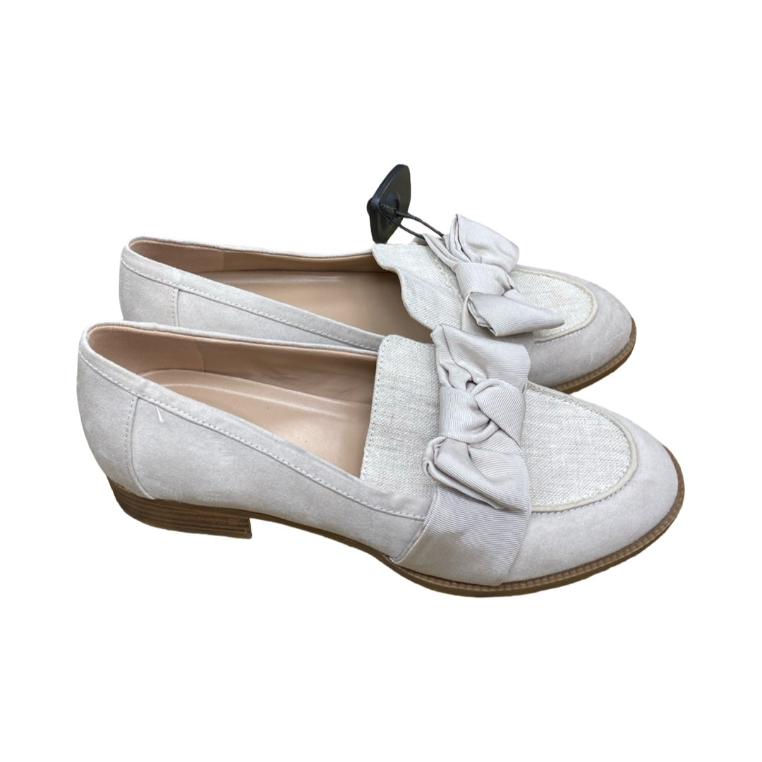 Shoes Flats By Bandolino In Beige, Size:7.5