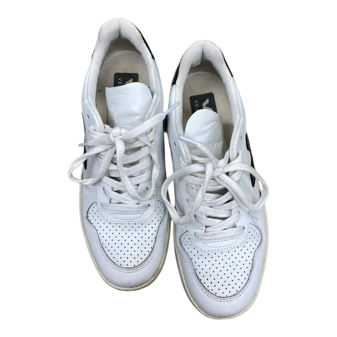 Shoes Sneakers By Veja In White, Size:7