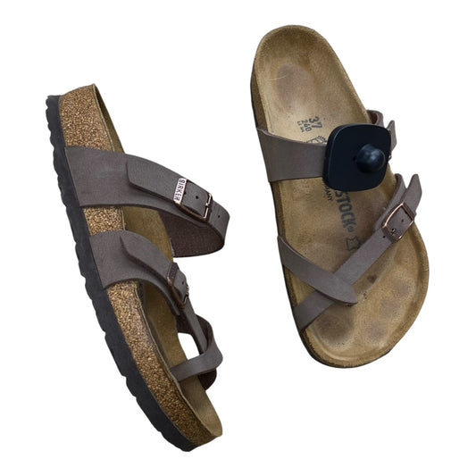 Sandals Designer By Birkenstock In Taupe, Size:6.5