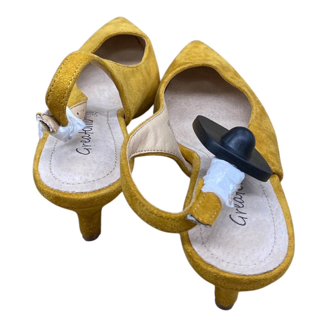 Shoes Heels Kitten By Cmc In Yellow, Size:7
