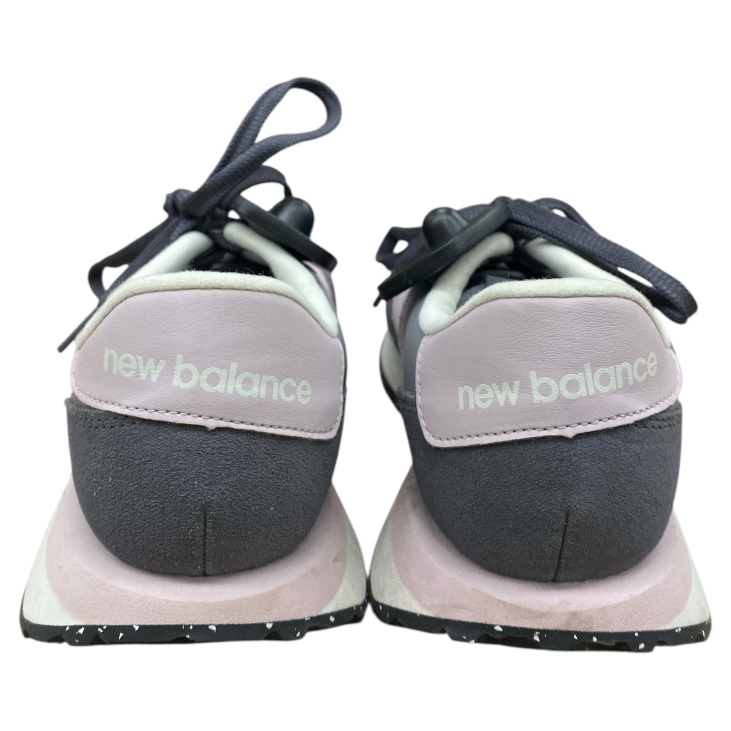 Shoes Sneakers By New Balance In Grey & Pink, Size:8