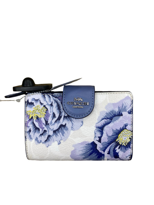 Wallet Designer By Coach In Floral Print, Size:Medium