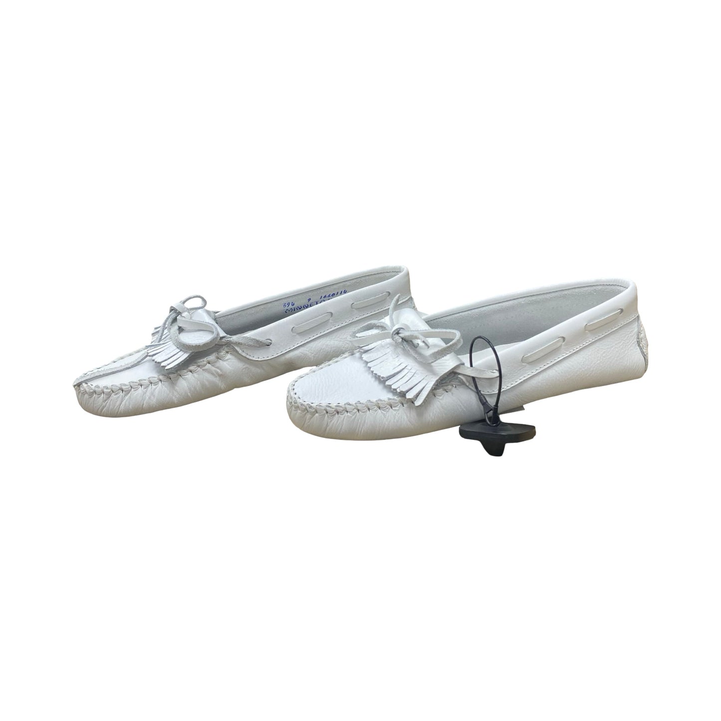 Shoes Flats By Minnetonka In White, Size:9