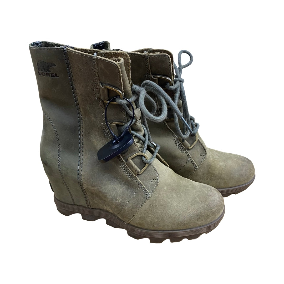 Boots Designer By Sorel In Green, Size:8