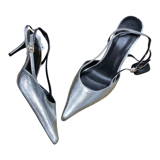 Shoes Heels Kitten By H&M In Silver, Size:10