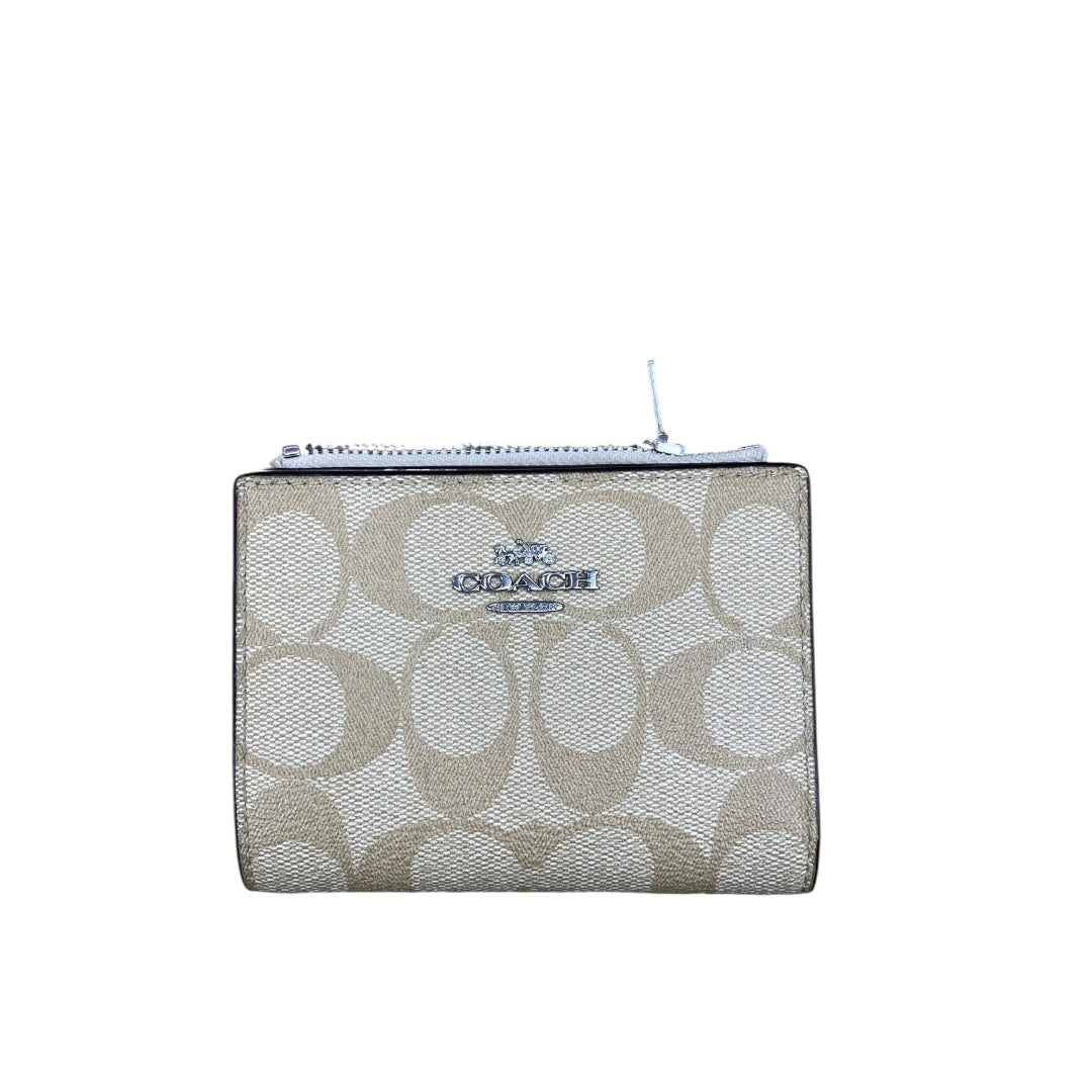 Wallet Designer By Coach In Tan & White, Size:Medium