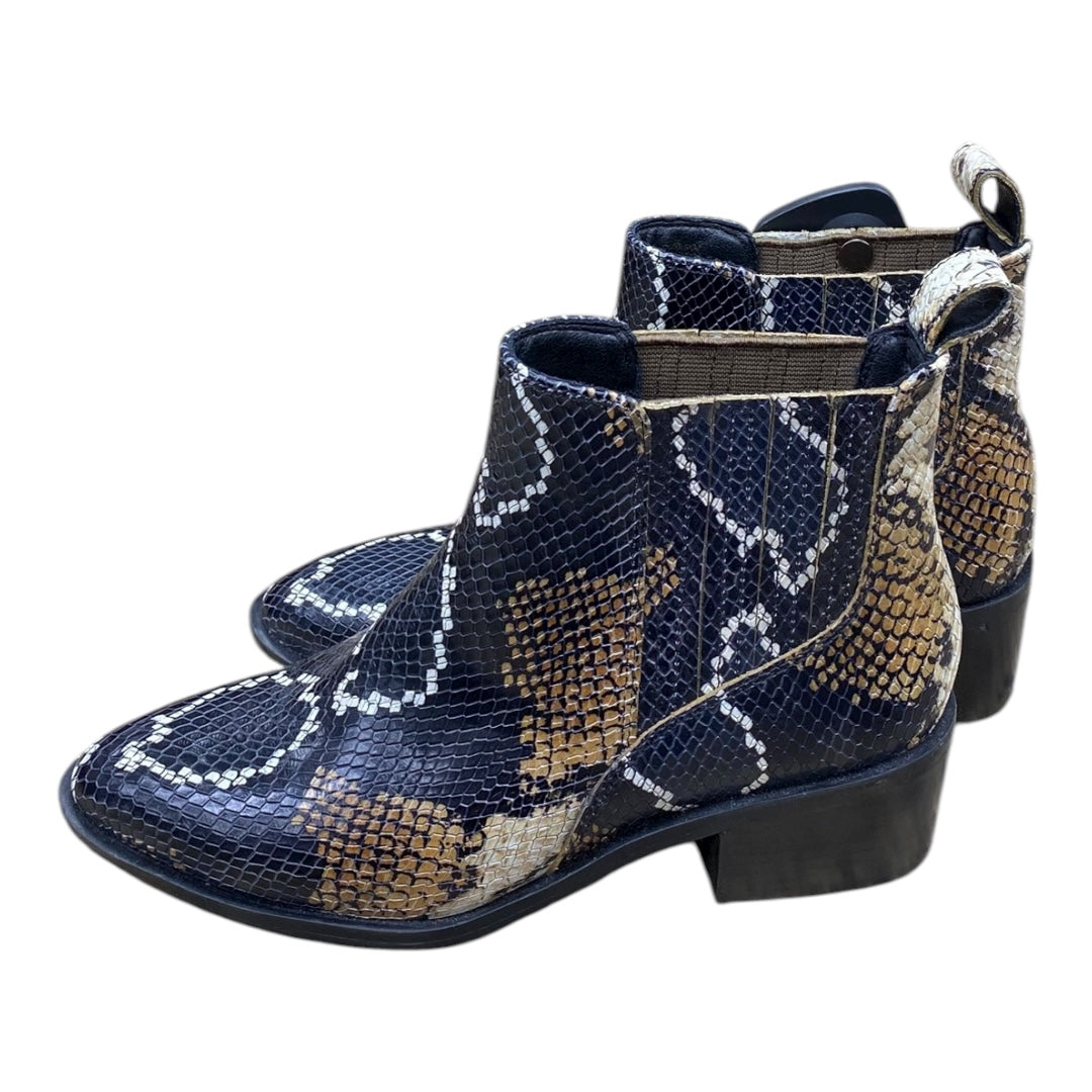 Boots Ankle Heels By Crown Vintage In Snakeskin Print, Size:6