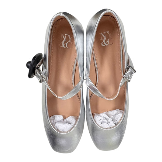 Shoes Flats By New York And Co In Silver, Size:8
