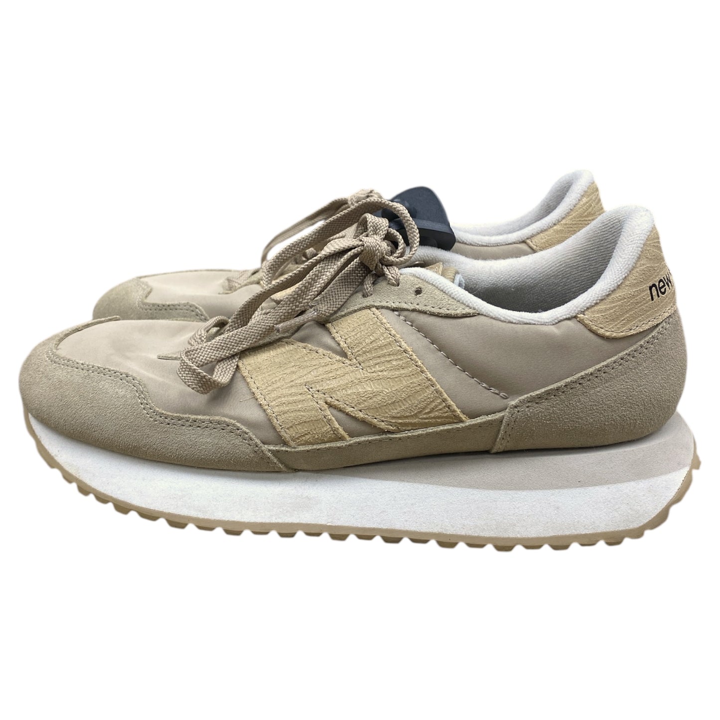 Shoes Athletic By New Balance In Beige, Size:9