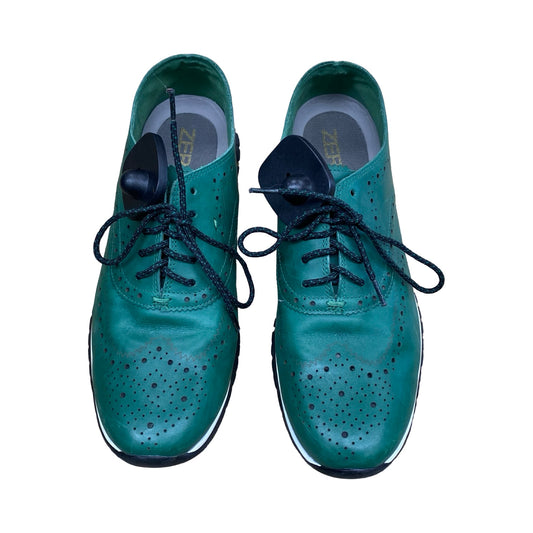 Shoes Flats By Cmc In Green, Size:8.5