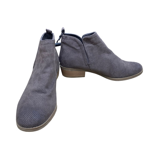 Boots Ankle Flats By Dolce Vita In Brown, Size:8.5