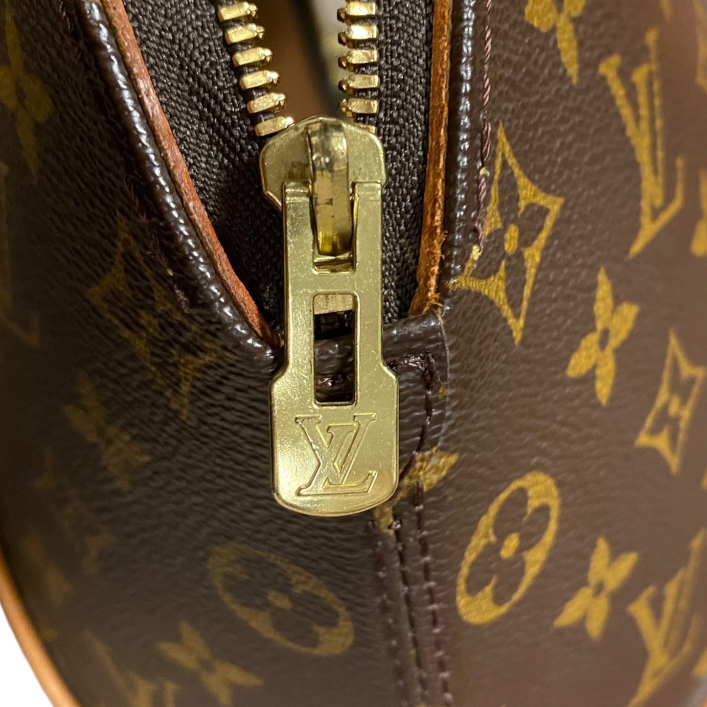 Handbag Luxury Designer By Louis Vuitton, Size: Small