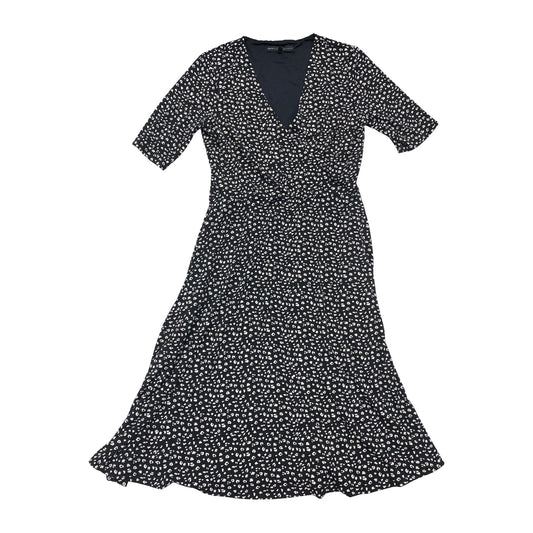 Dress Casual Maxi By White House Black Market In Black & White, Size:8