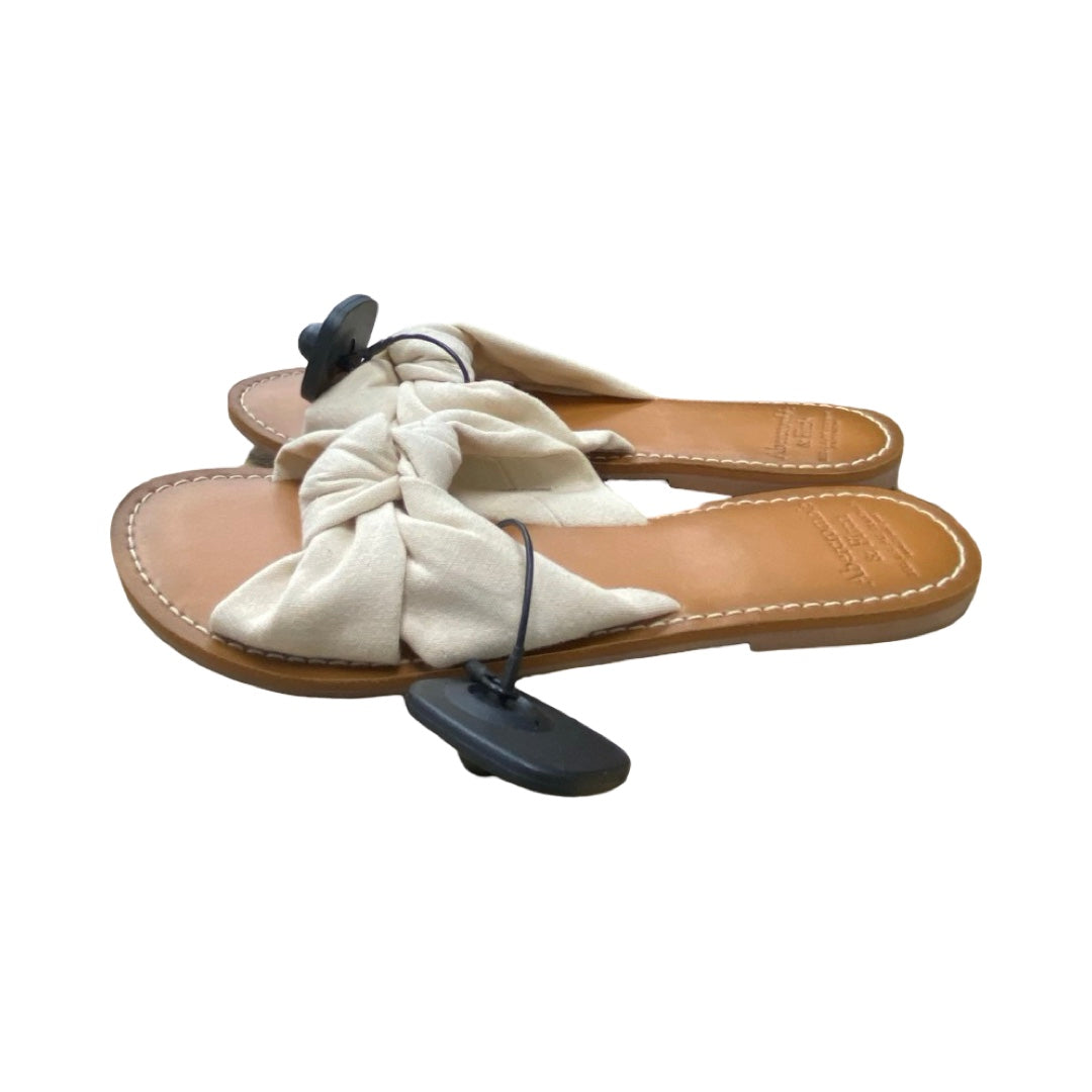 Sandals Flats By Abercrombie And Fitch In Beige, Size:7.5