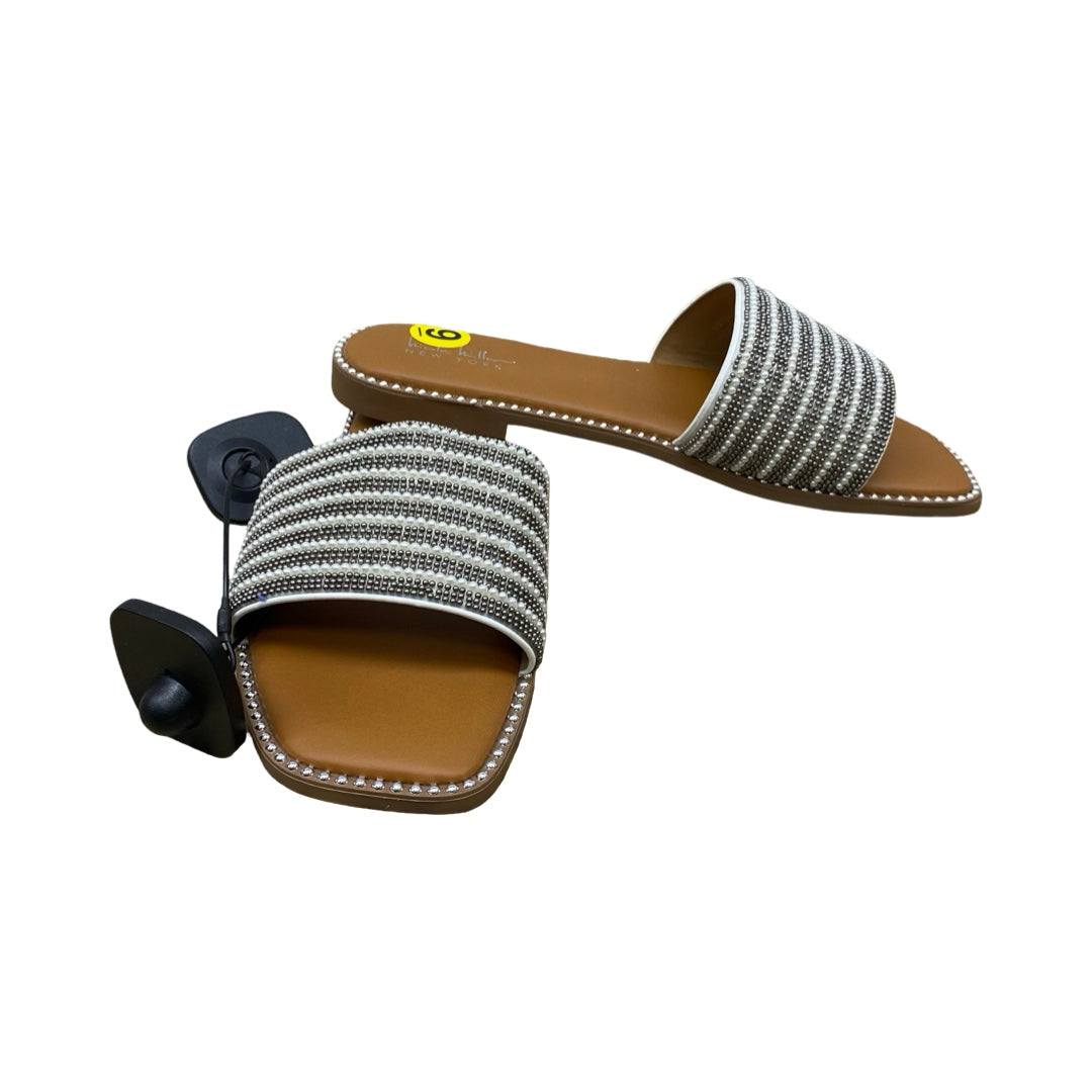 Sandals Flats By Nicole Miller In Striped Pattern, Size:9