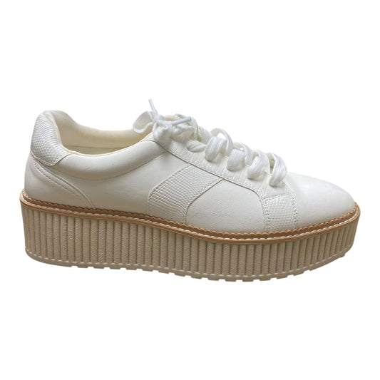Shoes Sneakers By Dolce Vita In White, Size:11