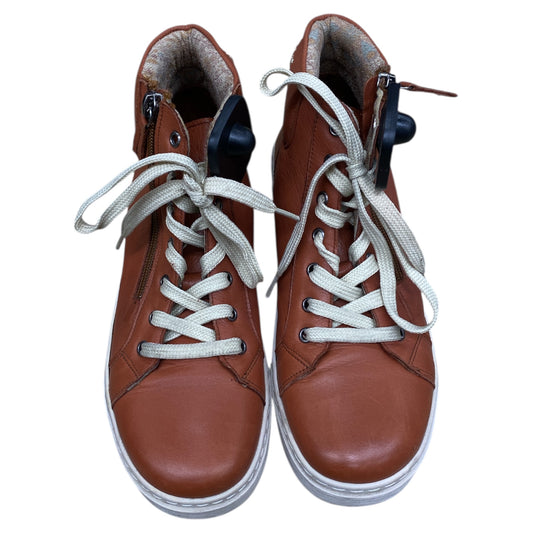 Boots Ankle Flats By Cmc In Brown, Size:6.5